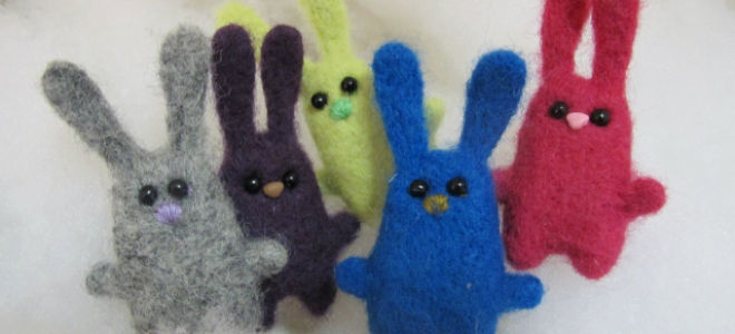 Игрушки своими руками: сухое валяние для начинающих