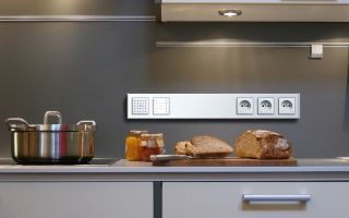 Устройство электропроводки в современной кухне