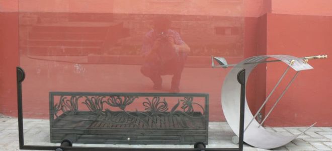 Как выбрать экран для камина: 5 видов