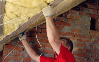 Инструкция, как утеплить потолок в частном доме минватой: 5 этапов